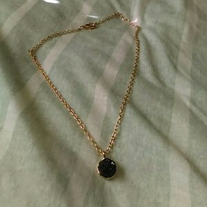 Drive quartz necklace